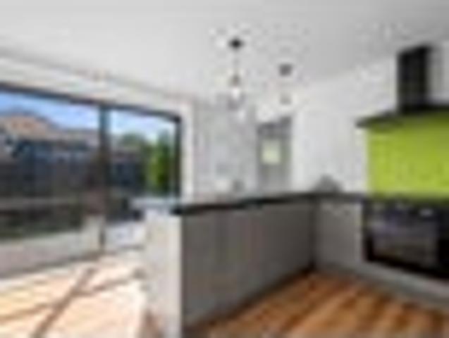 House for sale in Chaslands, Canterbury