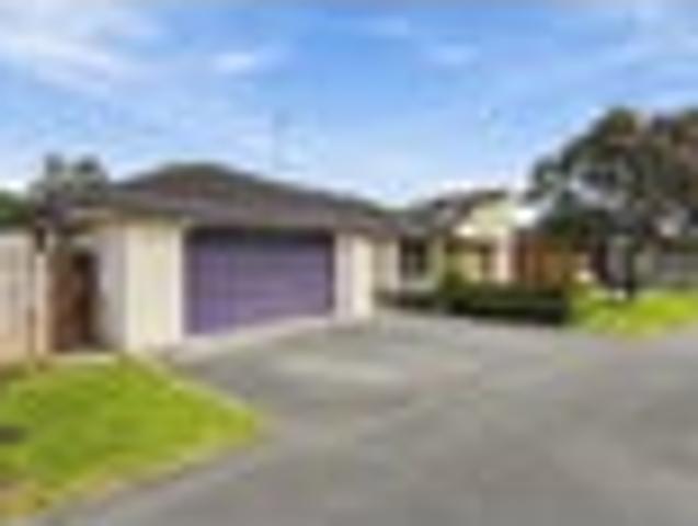 House for sale in Penihana North, Waitākere Ranges