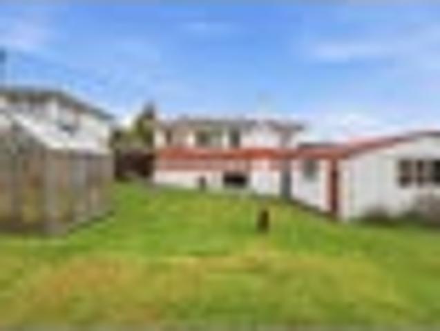 House for sale in Otakou