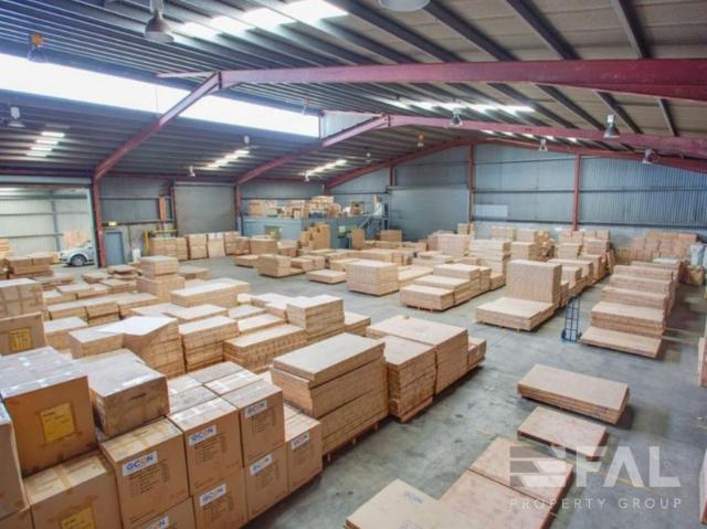 Warehouse for rent in Toombul, Queensland