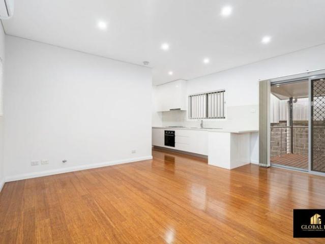 Granny Flat for rent in Sydney, New South Wales