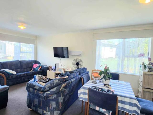 Apartment for rent in Kelston, Oroua County