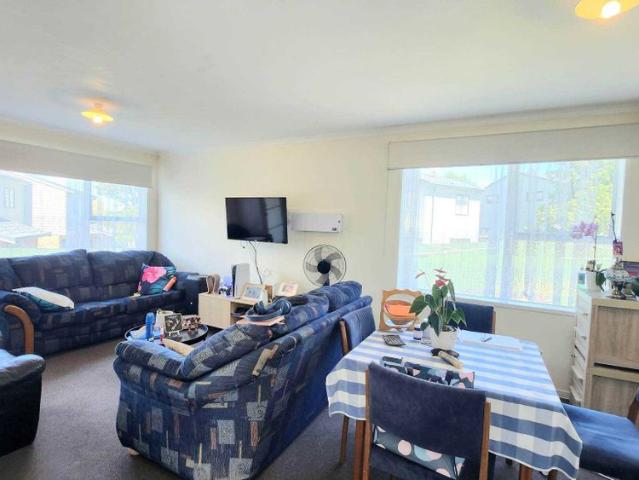 Apartment for rent in Kelston, Whau