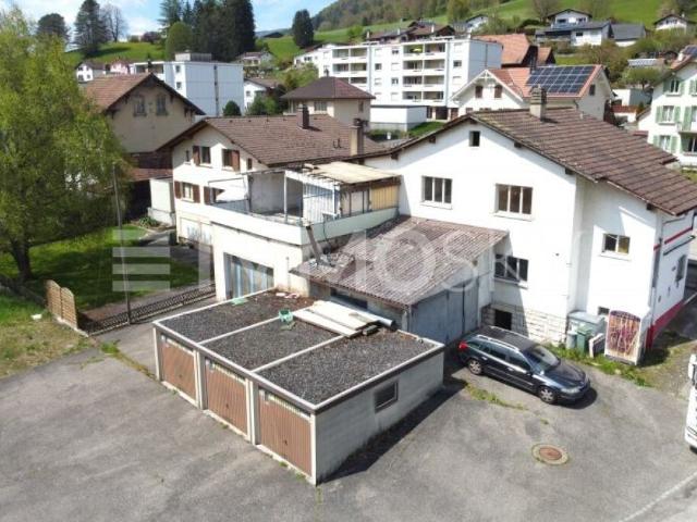 Mehrfamilienhaus kaufen in Court, Bern