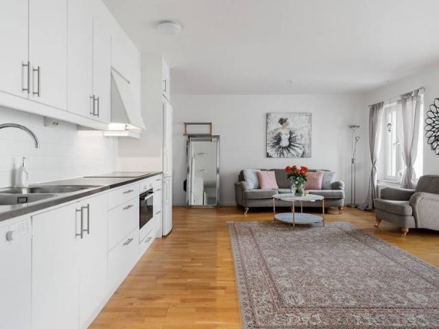 Lägenhet hyra i Häggvik, Stockholm