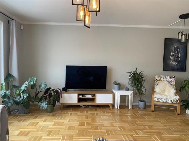 Hus hyra i Edsängen, Sollentuna kommun