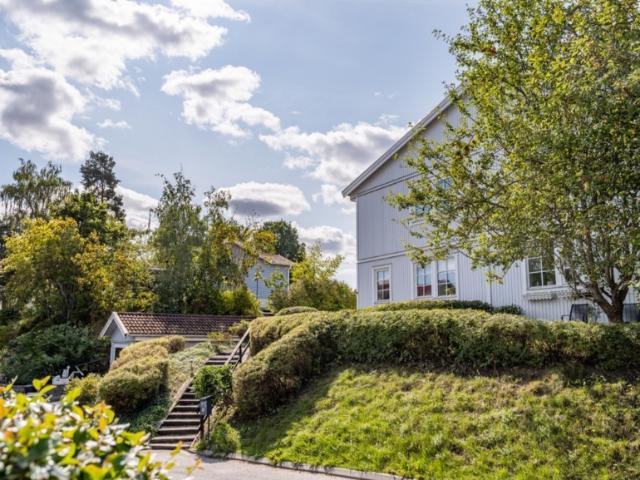 Hus hyra i Häggvik, Stockholm