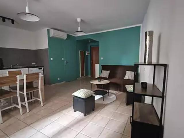 Appartement location à Arrondissement de Toulon, Solliès-pont