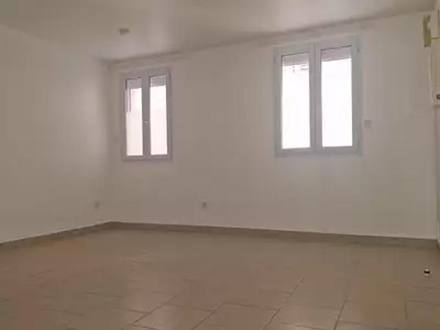 Appartement location à Arrondissement de Toulon, Solliès-pont