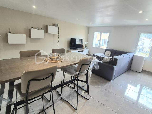 Appartement vente à Arrondissement de Toulon, Solliès-pont