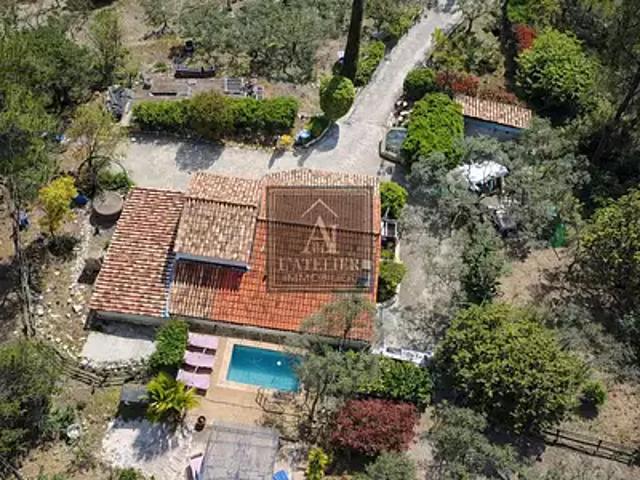 Maison vente à Arrondissement de Toulon, Solliès-toucas