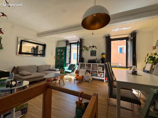 Maison vente à Arrondissement de Toulon, Solliès-toucas