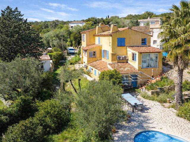 Maison vente à Arrondissement de Toulon, Solliès-toucas