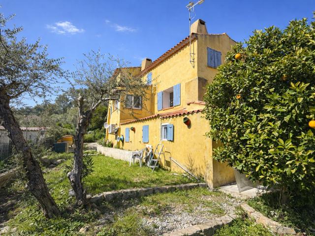 Maison vente à Arrondissement de Toulon, Solliès-toucas