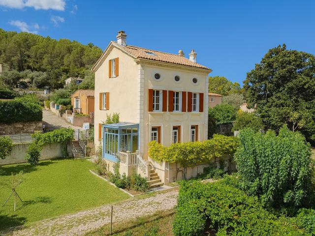 Maison vente à Arrondissement de Toulon, Solliès-toucas