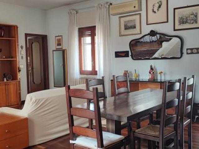 Appartamento in affitto a Valverde, Sicilia