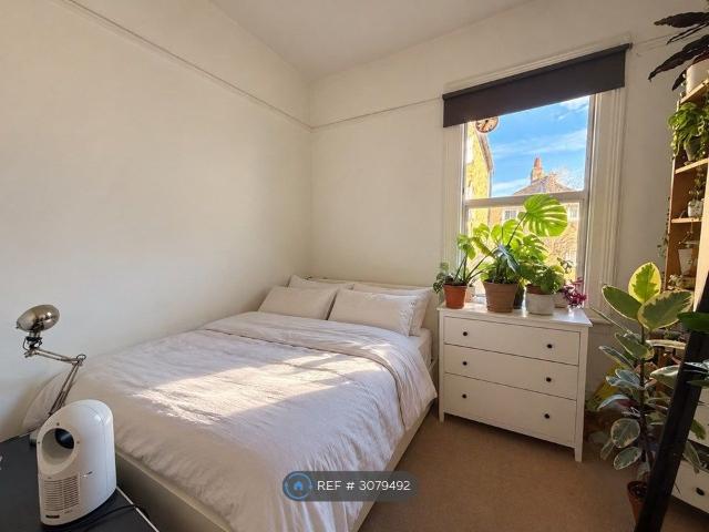 Apartment for rent in London Borough of Lambeth, Greater London