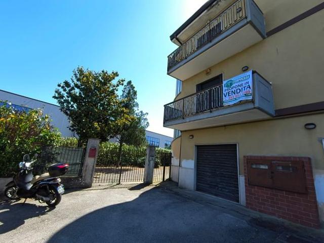 Villa Indipendente in vendita a Atripalda, Campania