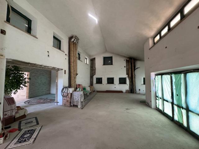 Villa Indipendente in vendita a Marche, Fermo