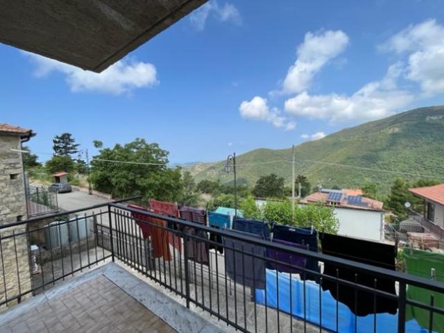 Villa Indipendente in vendita a Serramezzana, Campania