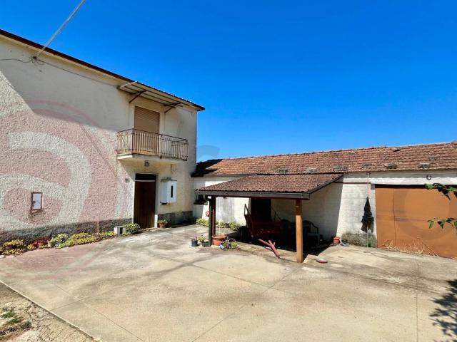 Villa Indipendente in vendita a Castrocielo, Lazio