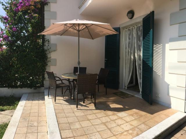 Villa Indipendente in affitto a Tonfano, Toscana