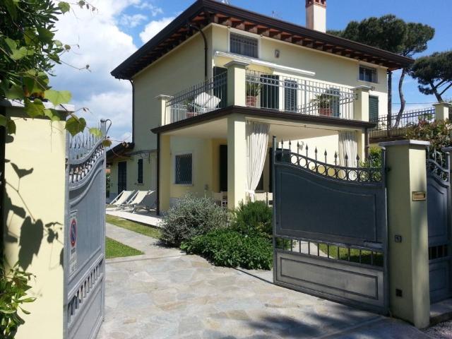 Villa Indipendente in affitto a Tonfano, Toscana