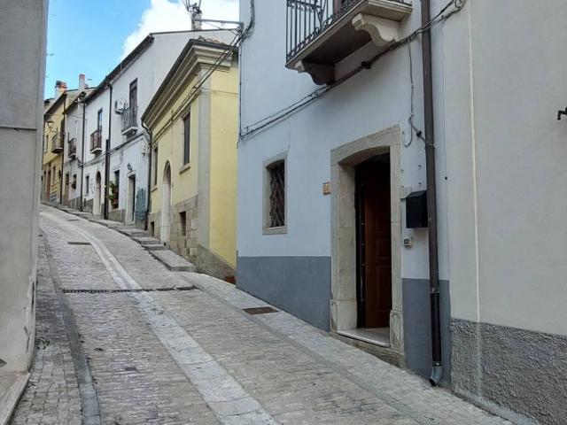 Villa Indipendente in vendita a Zungoli, Campania