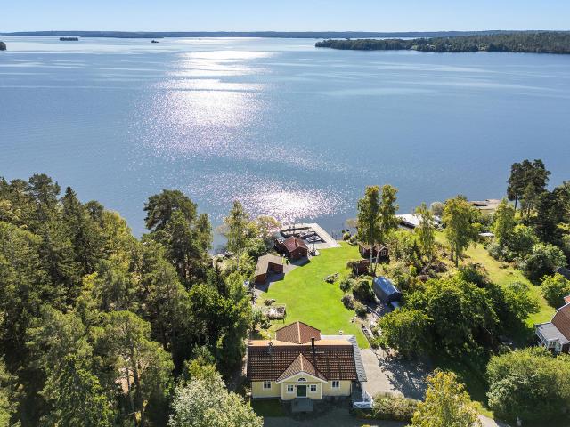 Villa till salu i Ekerö, Stockholm