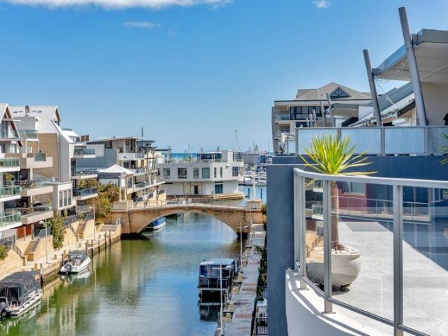 Apartment for sale in Parklands, Western Australia