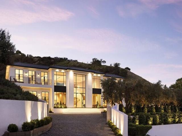 House for sale in Canoga Park, California