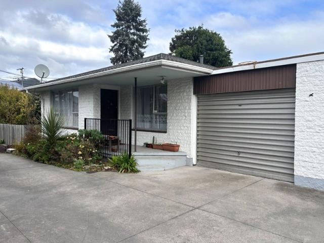 Apartment for rent in Chaslands, Canterbury