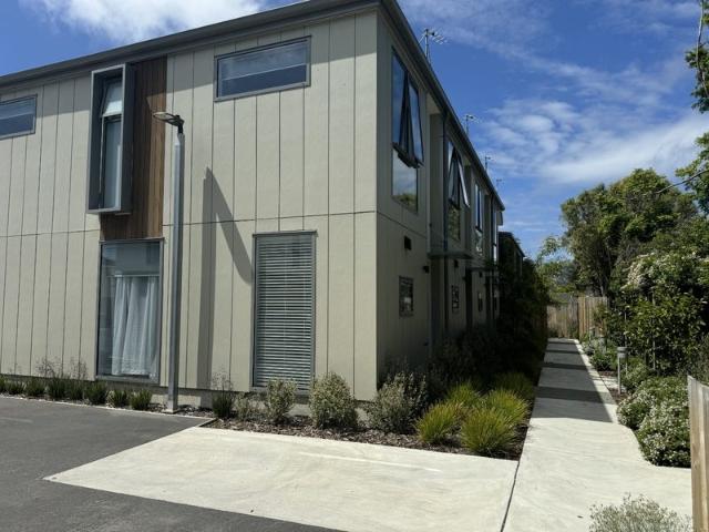 House for rent in Chaslands, Canterbury