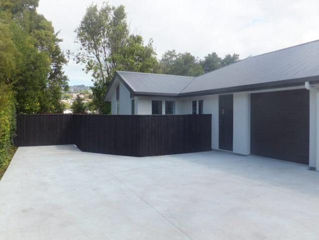Apartment for rent in Chaslands, Canterbury