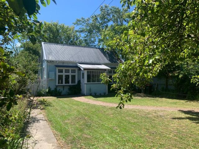 House for rent in Chaslands, Canterbury