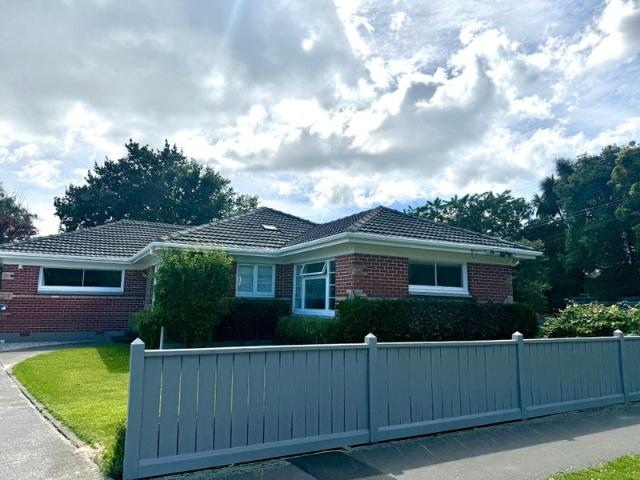 House for rent in Chaslands, Canterbury