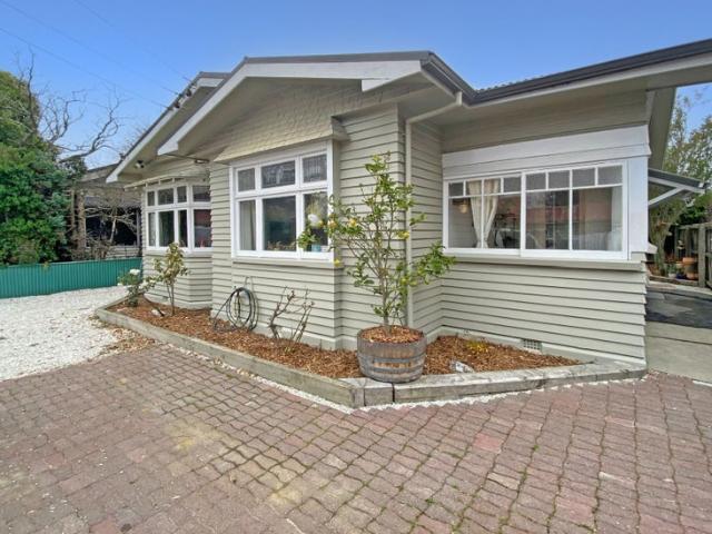 House for rent in Chaslands, Canterbury