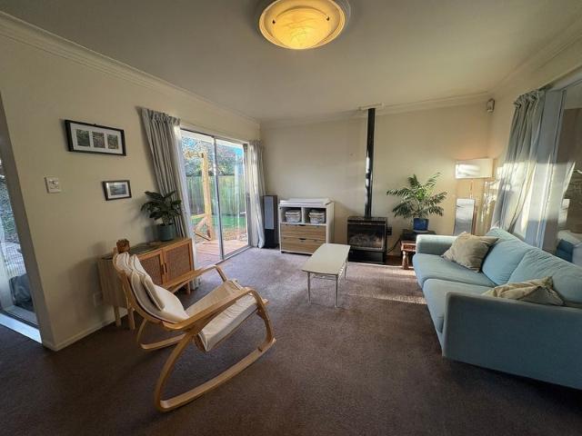 House for rent in Chaslands, Canterbury