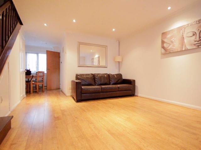 Apartment for rent in Rotherhithe, Greater London