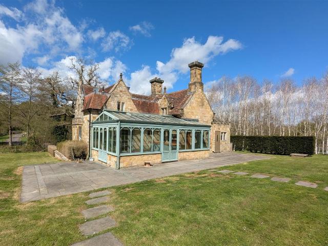 House for rent in Capel, Sandown Park