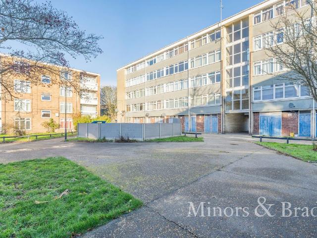 House for rent in Heigham Grove, East Bank
