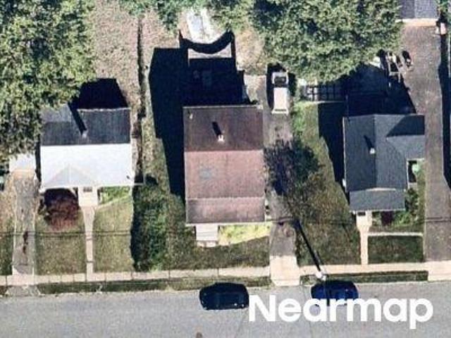 House for sale in Bergenfield, New Jersey