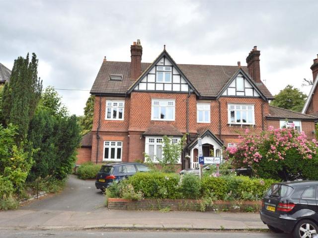 Apartment for rent in Red Hill, Surrey