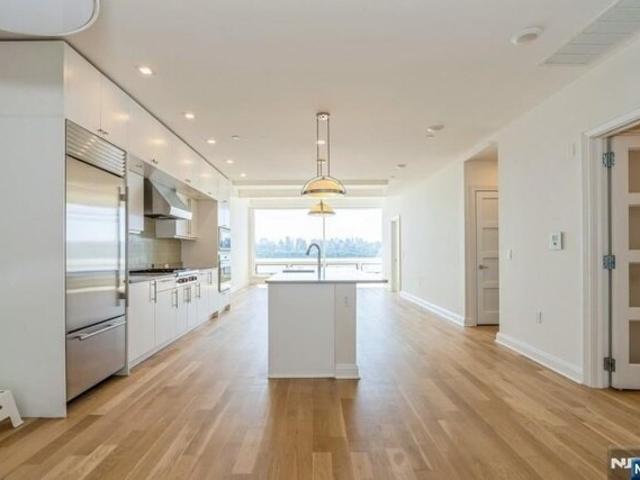 Condo for sale in Edgewater