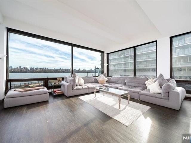 Condo for sale in Edgewater