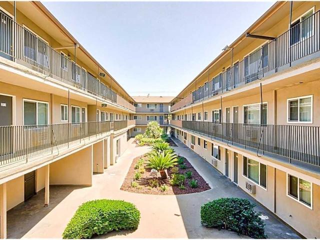 Apartment for rent in Bellflower, California