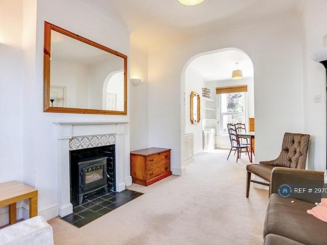 House for rent in London Borough of Ealing, Greater London