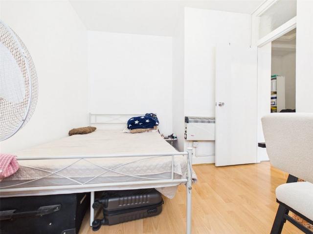 Apartment for rent in London Borough of Ealing, Greenford