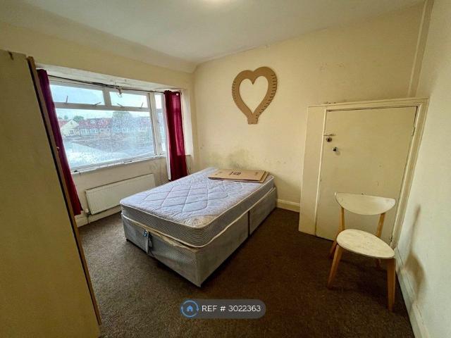 Apartment for rent in London Borough of Ealing, Greenford