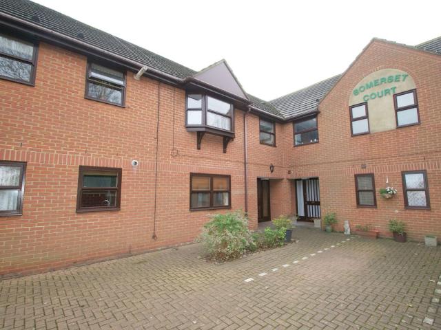 Apartment for rent in Lower Walmer, Ash